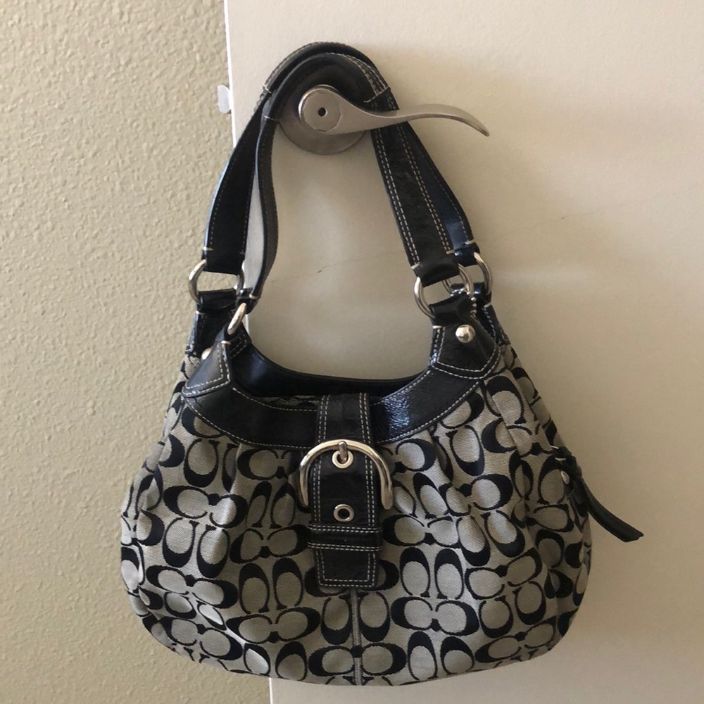 Coach | Bags | Coach Soho Hobo Signature Lynn Shoulder Bag F5514
